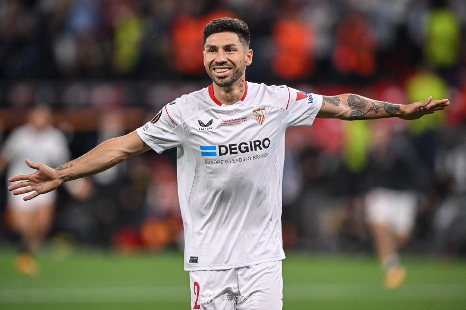 略显疲态 略显疲态