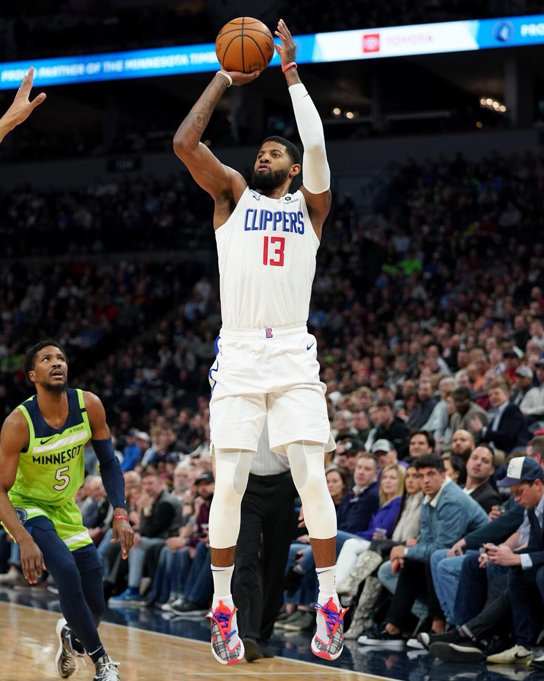 现代足球对 现代足球对