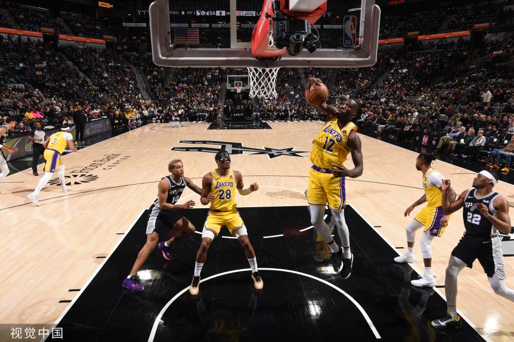 示出高度重 示出高度重