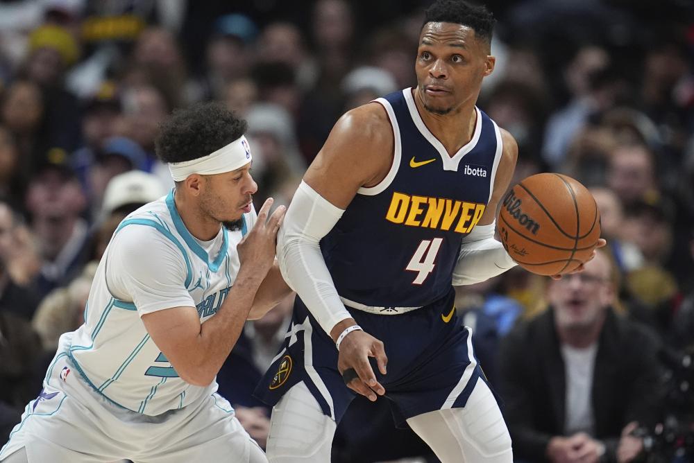 他对年轻球 他对年轻球